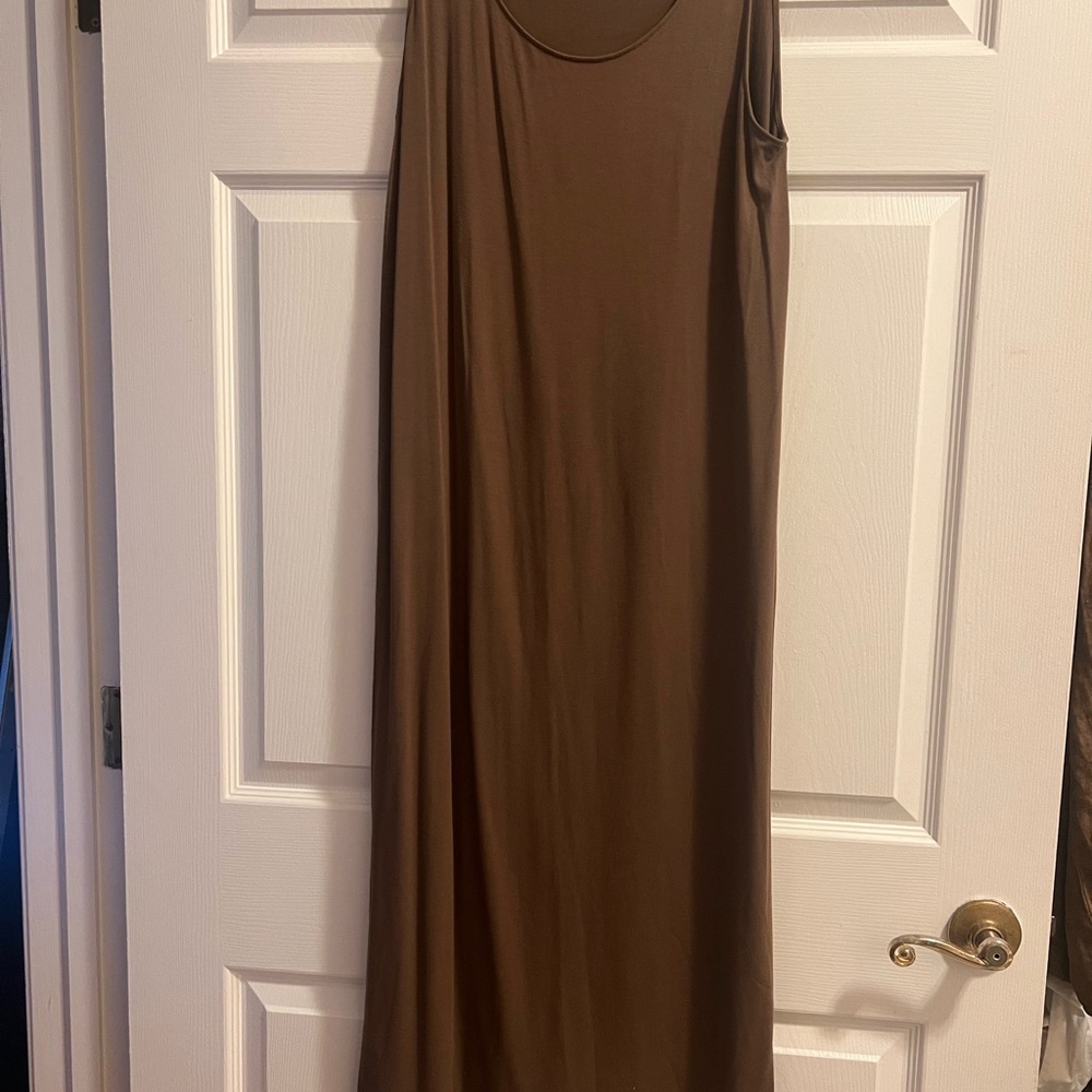 Elegant Brown Sleeveless Dress